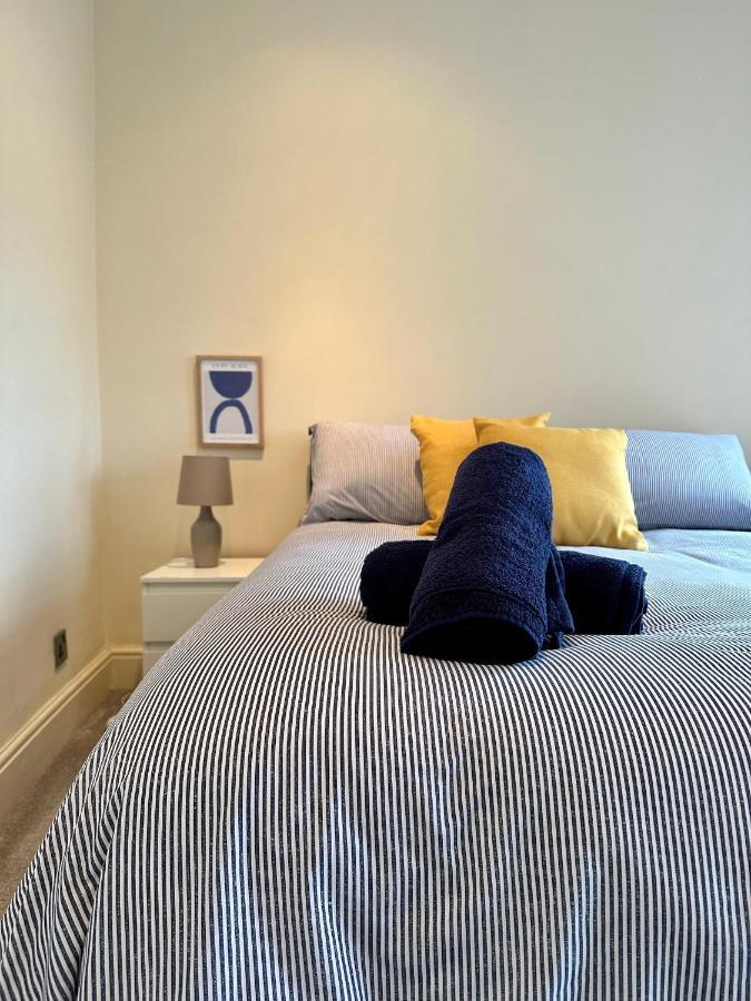Tithebarn Townhouse Villa Poulton-le-Fylde ภายนอก รูปภาพ