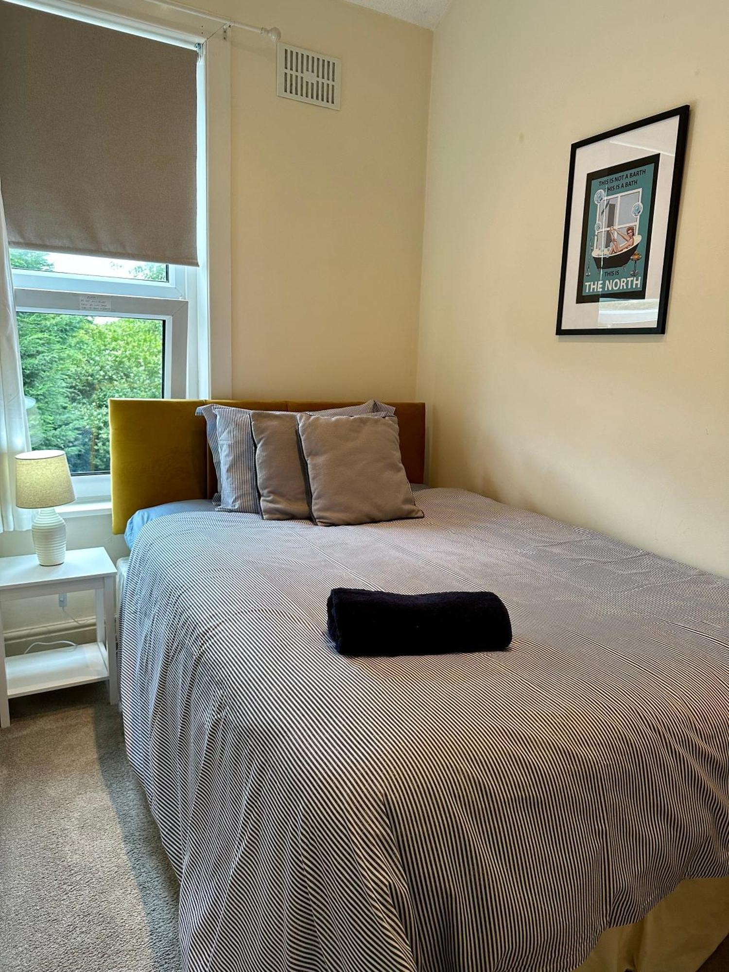 Tithebarn Townhouse Villa Poulton-le-Fylde ภายนอก รูปภาพ